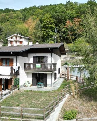 CASA SEMINDIPENDENTE A SAMPEYRE
