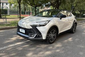 TOYOTA C-HR 2.0 HV Lounge Premiere