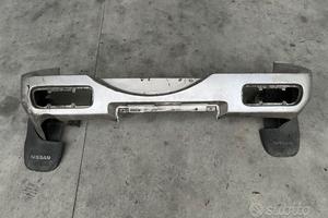 Paraurti posteriore grigio Nissan Terrano 1998