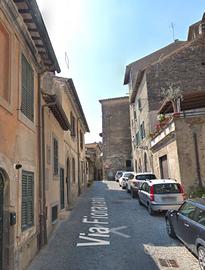 Bracciano accogliente bilocale ammobiliato