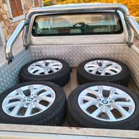 Quattro cerchi per BMW X1 completi di gomme invern