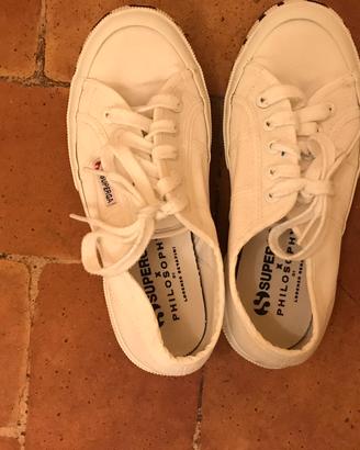 Csarpe dell’ Adidas Philosophi