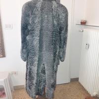 Pelliccia di persiano grigio