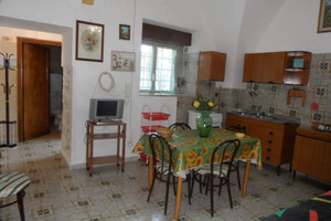 Tra Ostuni e Mesagne 9 km dal mare di Torre Guacet