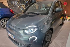Fiat 500e Berlina 42 kWh Giorgio Armani 12/2024 KM