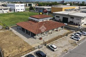 COMPLESSO A CASTELFRANCO DI SOTTO