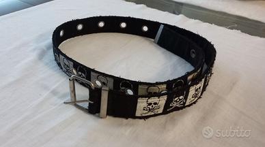 Cintura punk in tela nera con teschi