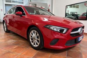 MERCEDES CLASSE A 180 2019 1.3 BENZINA