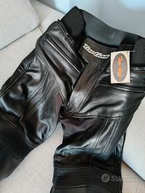 Pantaloni moto in vera pelle bovina con protezioni