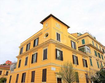 Casa indipendente a Roma Via Forlì 7 locali