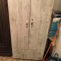 armadio due ante e due cassetti 