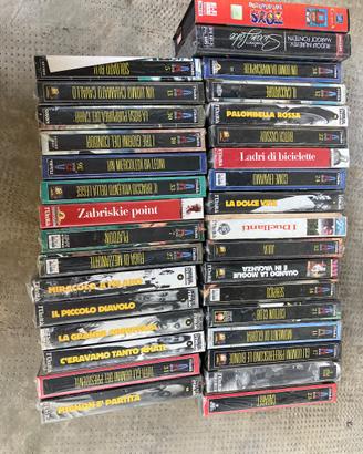 Videocassette mai aperte e usate