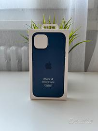Cover in silicone Apple iPhone 14