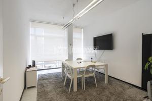 Soluzione in pieno centro ridestinabile!