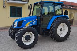 Trattore new holland TL 90 A con hi-lo