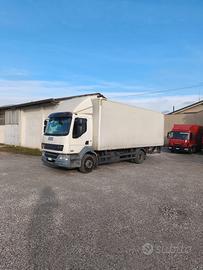 camion daf lf con 180q.li del 2014 con sponda 