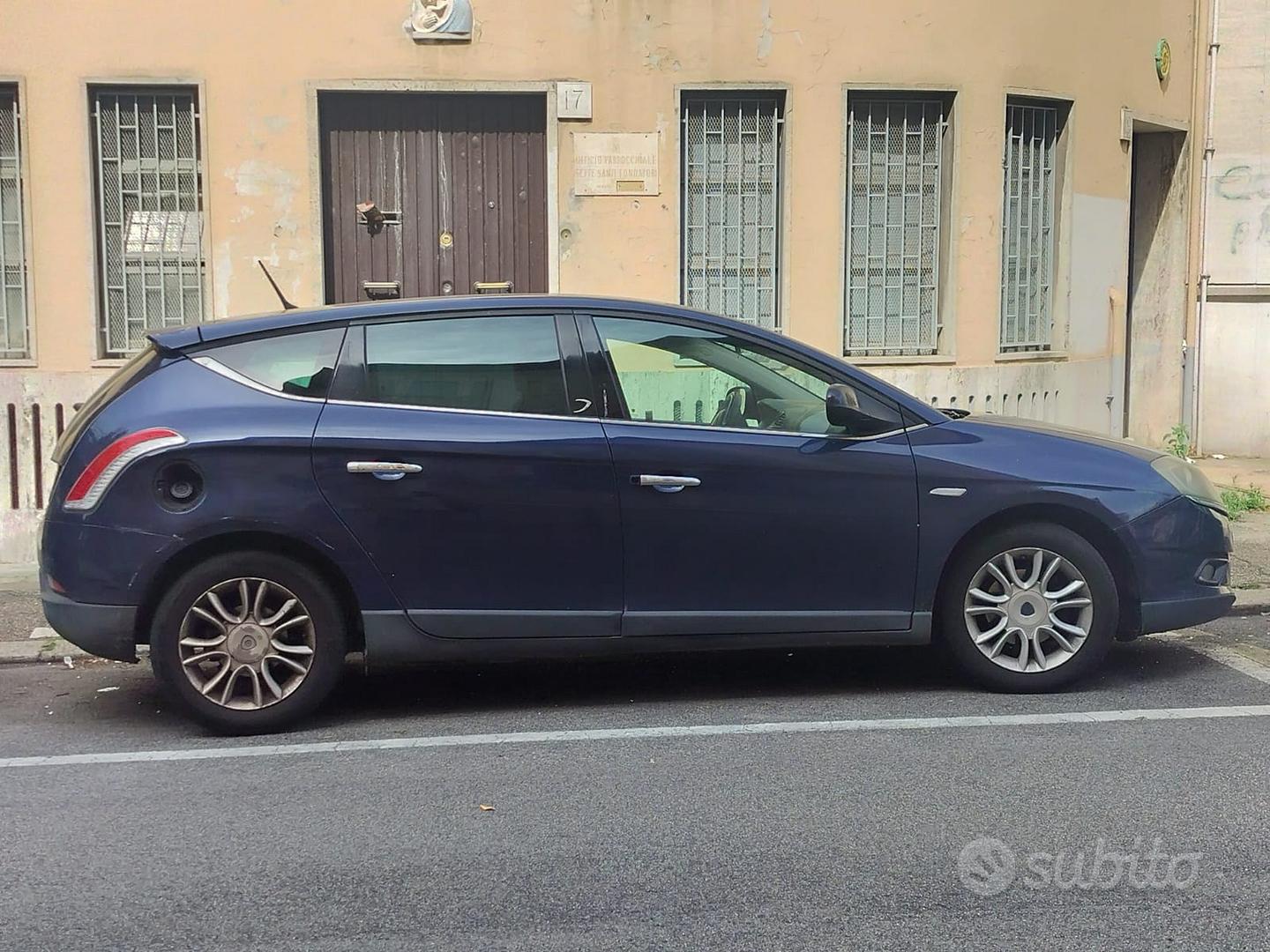 Lancia Delta (2008-2015)