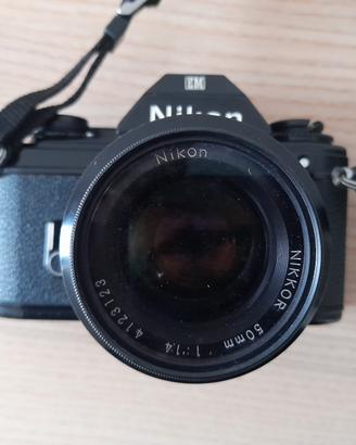 Nikon EM Fotocamera 