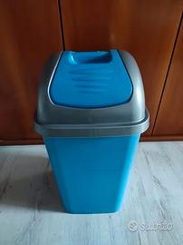 Pattumiera basculante