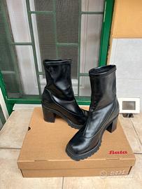 Stivaletti casual Bata