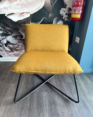 2 Poltrone Longe Design-tessuto giallo senape