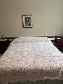 Copriletto matrimoniale a uncinetto