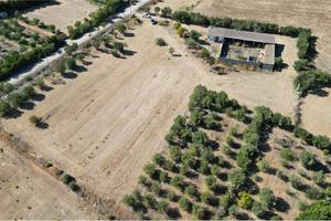 TERRENO AGRICOLO DI OLTRE 1 ETTARO CON FABBRICATI,