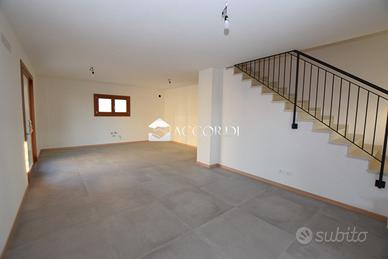 Rif.RB639| bifamiliare trevignano