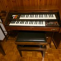 Organo elettrico anni 80  2 tastiere + pedaliera