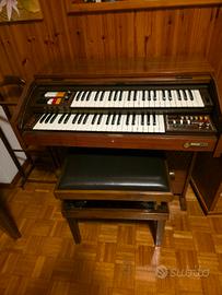 Organo elettrico anni 80  2 tastiere + pedaliera