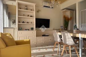 3 LOCALI A SIRMIONE