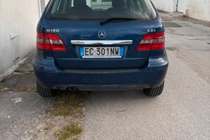 Mercedes B 180