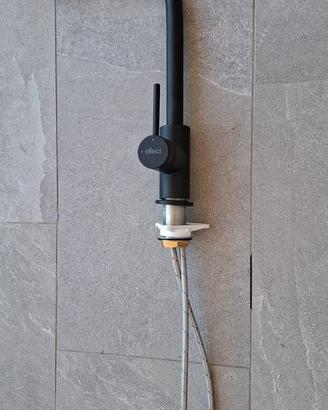 Rubinetto miscelatore cucina nero Elleci