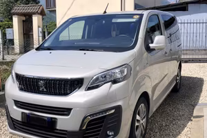 Peugeot Traveller
