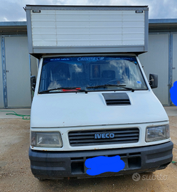 Furgone uso negozio Iveco daily 35-10 PATENTE B