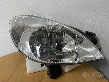 PBL763 Faro Ant DX Citroen Picasso 2004/2011