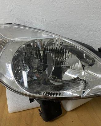 PBL763 Faro Ant DX Citroen Picasso 2004/2011