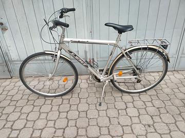 Bicicletta city bike bici 28 telaio alluminio
