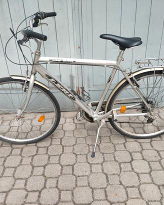 Bicicletta city bike bici 28 telaio alluminio