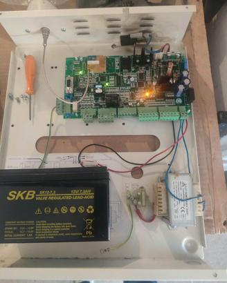 Centrale di Allarme Combivox Amica 64 PLus GSM