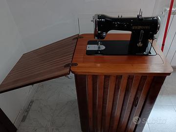 Macchina da cucire ULTRANÄHMASCHINE