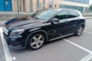 Mercedes GLA 220