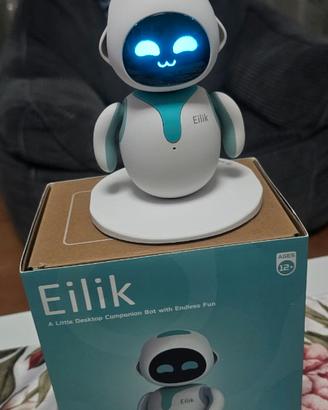 Robot interattivo Eilik