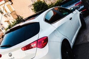 Alfa Romeo Giulietta (1.4 TB 120)
