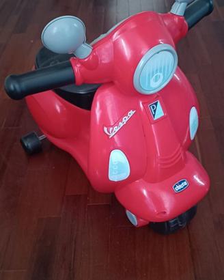 Chicco - Scooter cavalcabile Vespa primavera rosso