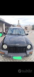 auto jeep Cherokee 2002 scritta all'automotoclub 