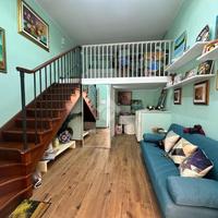 MONOLOCALE A CROTONE