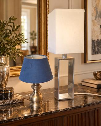 lampada da tavolo blu con base in metallo antica