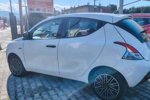 Lancia Ypsilon 1.0 FireFly 5 porte S&S Hybrid Ecoc