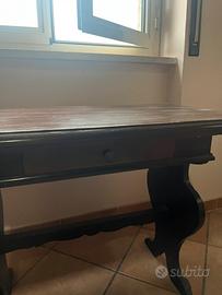 Scrittoio, scrivania